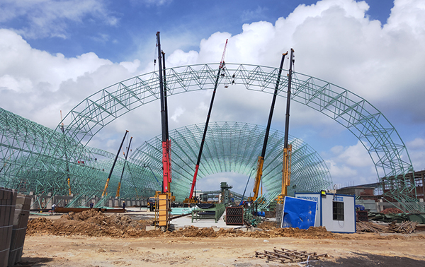 大面積的廠房倉庫